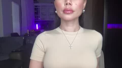 Nensi online show from 11.29.25