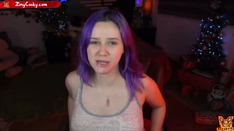 Snapshot of ziny_cosky chatting on 12.04.24 Ziny Cosky online show from 12.04.24