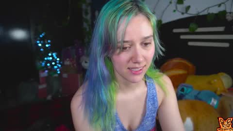 Snapshot of ziny_cosky chatting on 12.17.25 Ziny Cosky online show from 12.17.25