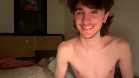 Snapshot of zipdown_ chatting on 03.06.25 zipdown online show from 03.06.25