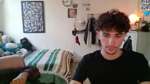 Snapshot of zipdown_ chatting on 11.22.25 zipdown online show from 11.22.25