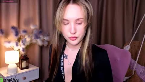 Zlata  Mon Tue Thu Fri Sun Sa GMT 3 0000pm - 0600pm  online show from 02.02.26