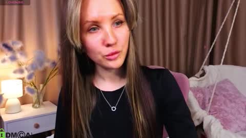 Zlata  Mon Tue Thu Fri Sun Sa GMT 3 0000pm - 0600pm  online show from 03.04.26