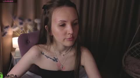 Snapshot of zlata__fox chatting on 06.11.26 Zlata Mon Tue Thu Fri Sun Sa GMT 3 0000pm - 0600pm online show from 06.11.26
