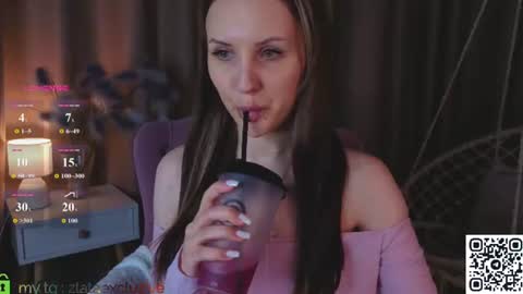 Snapshot of zlata__fox chatting on 06.18.26 Zlata Mon Tue Thu Fri Sun Sa GMT 3 0000pm - 0600pm online show from 06.18.26