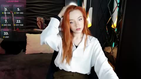 Snapshot of zlata_az chatting on 04.17.26 Zlata online show from 04.17.26