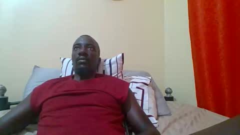 Snapshot of zlatann2012 chatting on 10.30.25 Zlatann2012 online show from 10.30.25