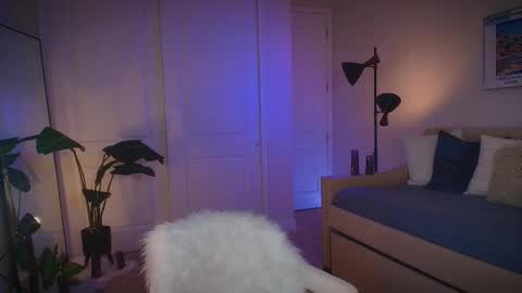 Zara  Join next live  at 5PM EST  online show from 10.16.25