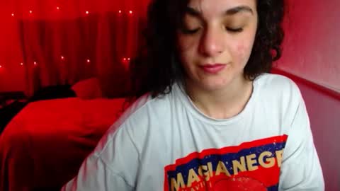 Snapshot of zoe_0111 chatting on 02.14.25 zoe_0111 online show from 02.14.25