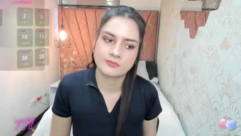 Snapshot of zoe__taylor__ chatting on 06.12.26 ZOE TAYLOR online show from 06.12.26