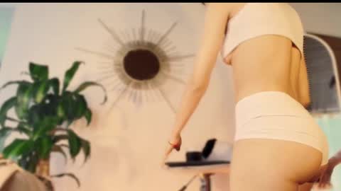 Zoe Baker online show from 06.06.26