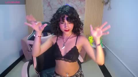 zoe_ch_ online show from 01.07.25