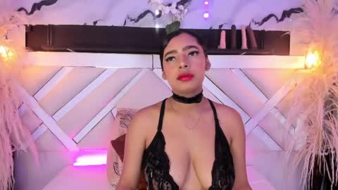 Zoey  online show from 05.05.26