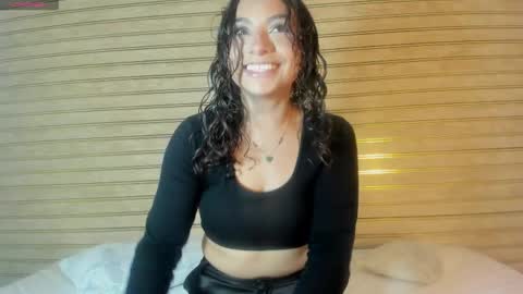 Snapshot of zoe_kiss1 chatting on 04.08.26 Zoe online show from 04.08.26