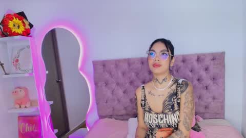 zoe_kravitx_ online show from 03.28.26