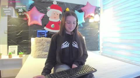 Zoe online show from 12.03.25