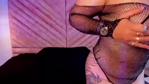 SWEET ZOE online show from 06.19.26