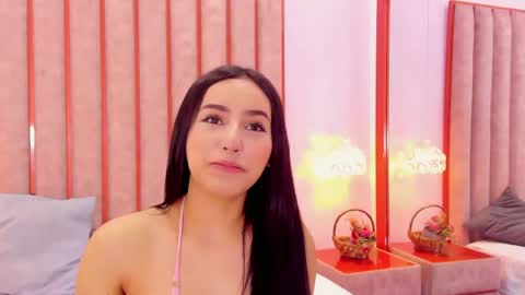 Snapshot of zoe_monrow chatting on 05.29.26 Zoe Monrow online show from 05.29.26