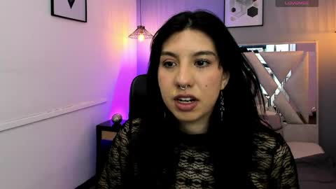 zoe_moreau online show from 05.01.26