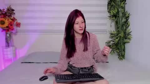 Zoe Olsen online show from 06.12.26