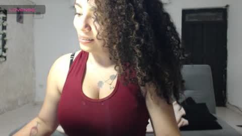 Snapshot of zoe_tai chatting on 02.13.26 zoe tai online show from 02.13.26