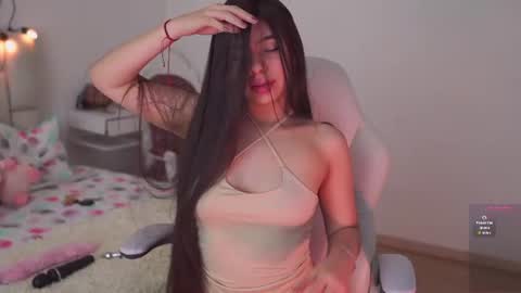 Snapshot of zoe_turnner_18 chatting on 06.19.26 Zoe online show from 06.19.26