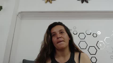 Snapshot of zoe_velvet chatting on 11.12.25 Carolina online show from 11.12.25