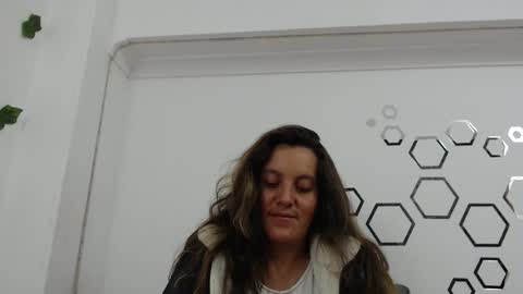 Snapshot of zoe_velvet chatting on 11.29.25 Carolina online show from 11.29.25