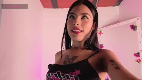 Snapshot of zoee_dolcee chatting on 11.26.25 Catt online show from 11.26.25