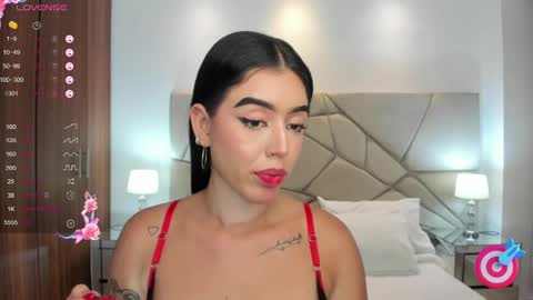  zoee jackson online show from 02.06.25