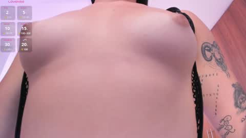  zoee jackson online show from 03.07.25