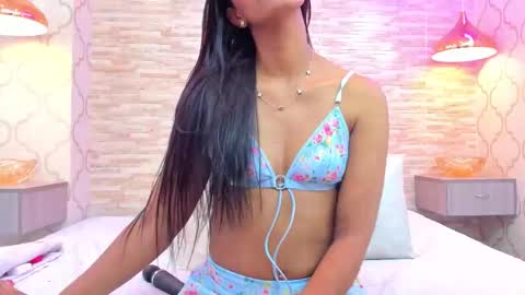 ZoeeSmitth online show from 01.05.26