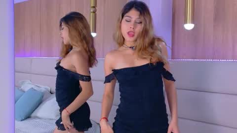 Snapshot of zoehangel chatting on 03.17.26 Zoe online show from 03.17.26