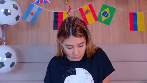 Zoe online show from 07.08.26