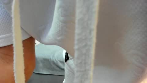 Snapshot of zoekrug chatting on 10.17.25 Zoe Krug online show from 10.17.25