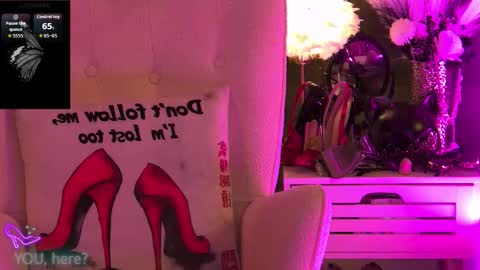 ZoeMesmerize online show from 11.12.25