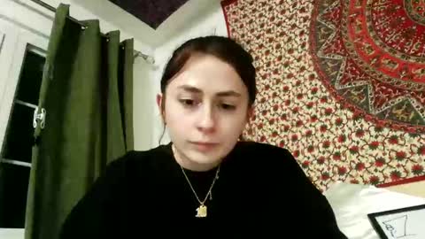 Snapshot of zoepleasing chatting on 03.04.25 zoepleasing online show from 03.04.25