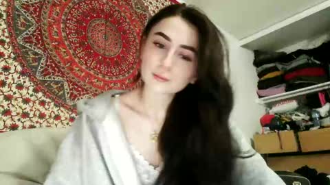 Snapshot of zoepleasing chatting on 03.07.25 zoepleasing online show from 03.07.25