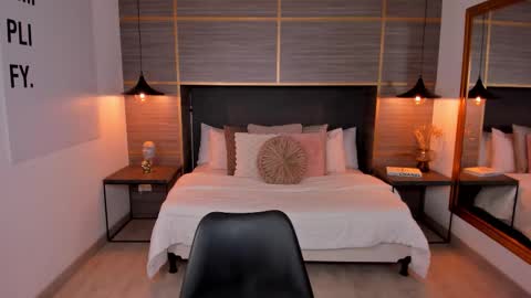 Snapshot of zoevold chatting on 02.01.26 ZOE online show from 02.01.26