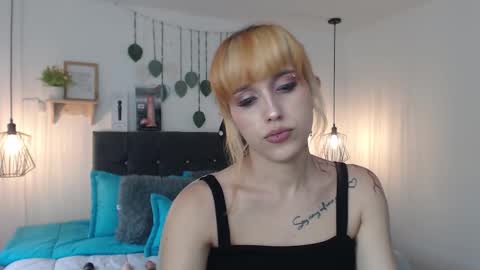 CALL ME    Z O H E T  online show from 12.20.25