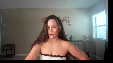 Zoie online show from 03.04.26