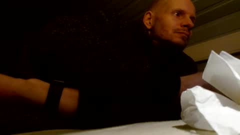 Snapshot of zolexthomas chatting on 12.06.24 zolexthomas online show from 12.06.24