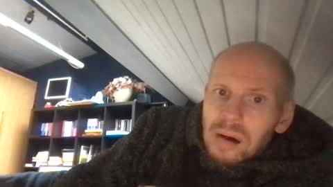 Snapshot of zolexthomas chatting on 12.16.24 zolexthomas online show from 12.16.24