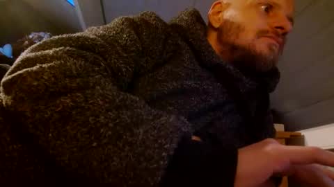 Snapshot of zolexthomas chatting on 01.14.25 zolexthomas online show from 01.14.25