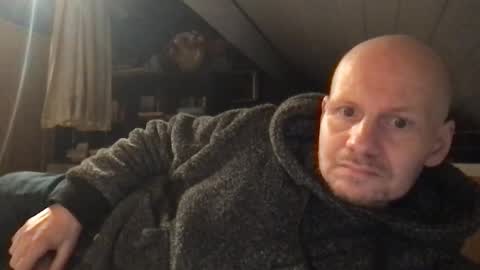 Snapshot of zolexthomas chatting on 02.25.25 zolexthomas online show from 02.25.25