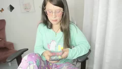 Alicie online show from 06.10.26
