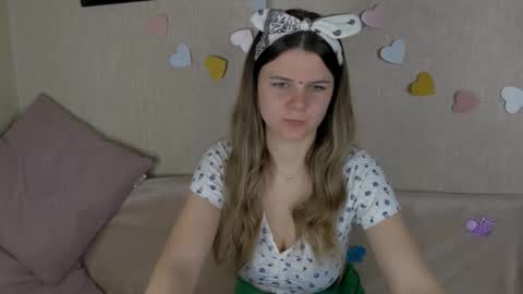 Snapshot of zorianaa_ chatting on 03.19.26 Zoriana online show from 03.19.26