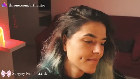 Snapshot of zorosgiirl chatting on 02.08.25 Birthday Stream - Dec 5 online show from 02.08.25