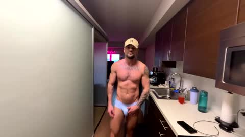 Snapshot of zuko_zen69 chatting on 02.08.25 Zuko online show from 02.08.25