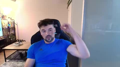 Snapshot of zuko_zen69 chatting on 10.26.25 Zuko online show from 10.26.25